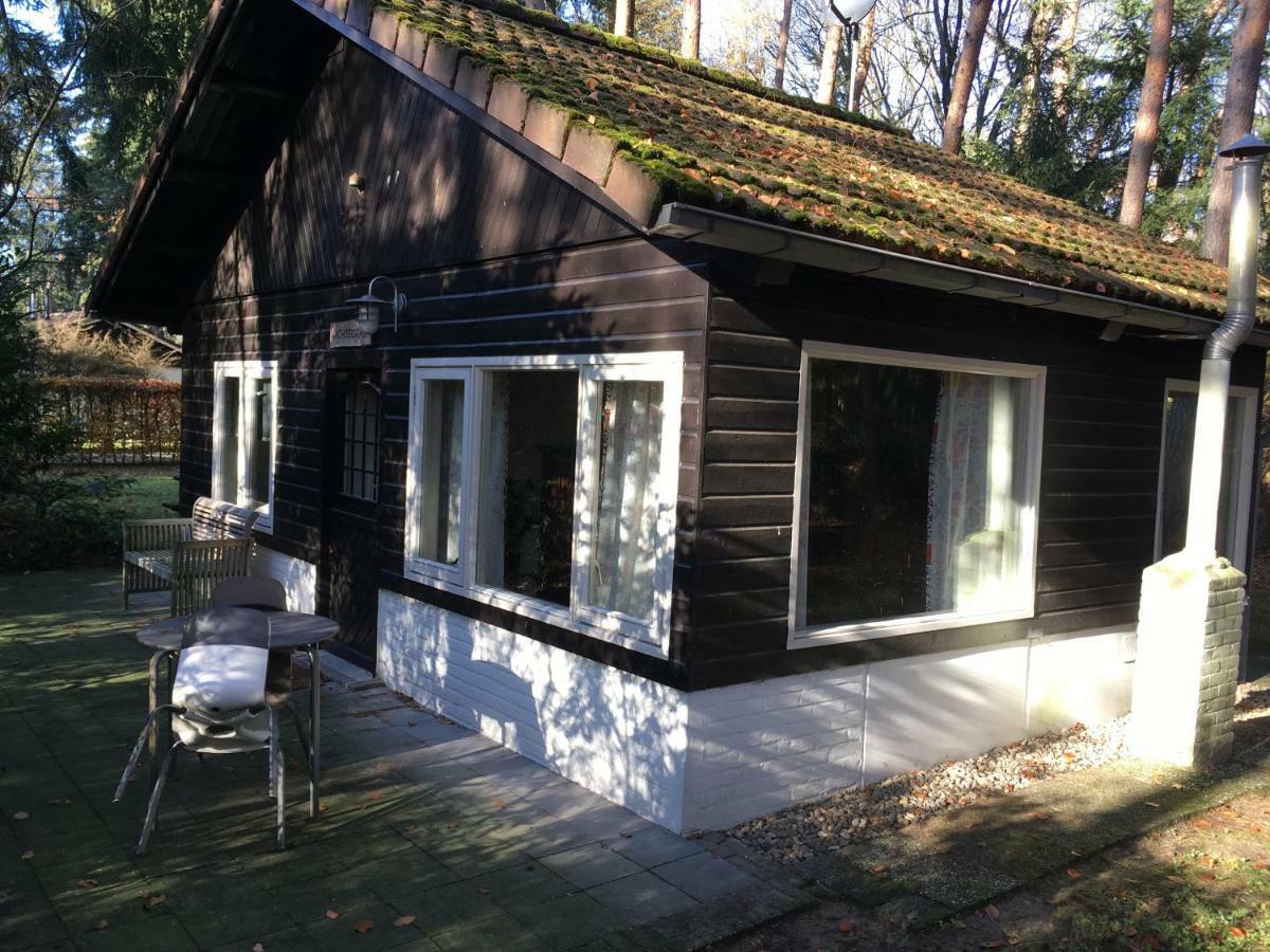 Kleine Huisje Op De Veluwe Otterlo Esterno foto